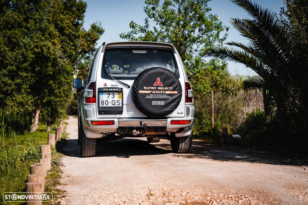 Mitsubishi Pajero 3.2 DI-D GLS ABS - 26