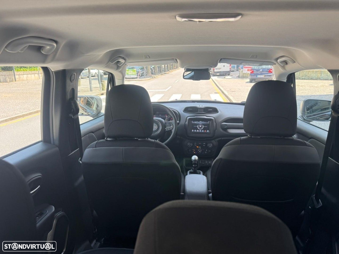 Jeep Renegade 1.0 T Limited - 17