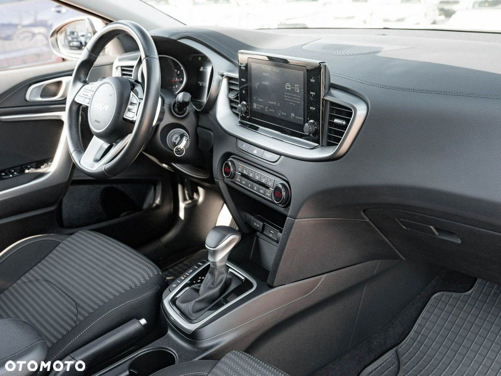 Kia Ceed 1.5 T-GDI M DCT - 30