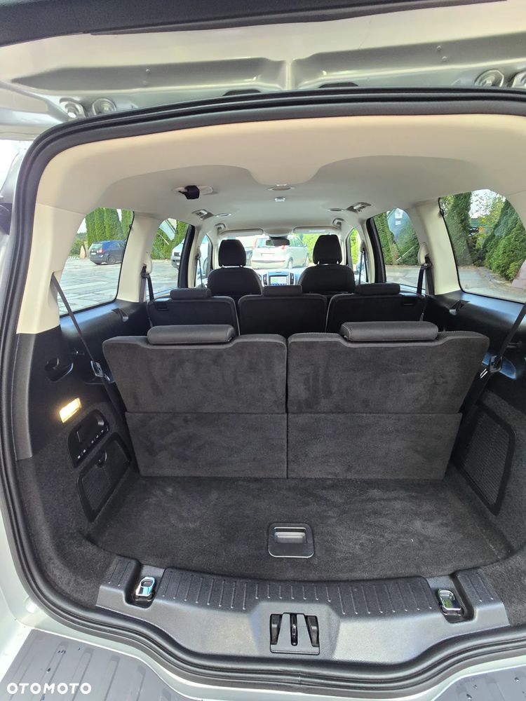 Ford Galaxy 2.0 EcoBlue Titanium - 22