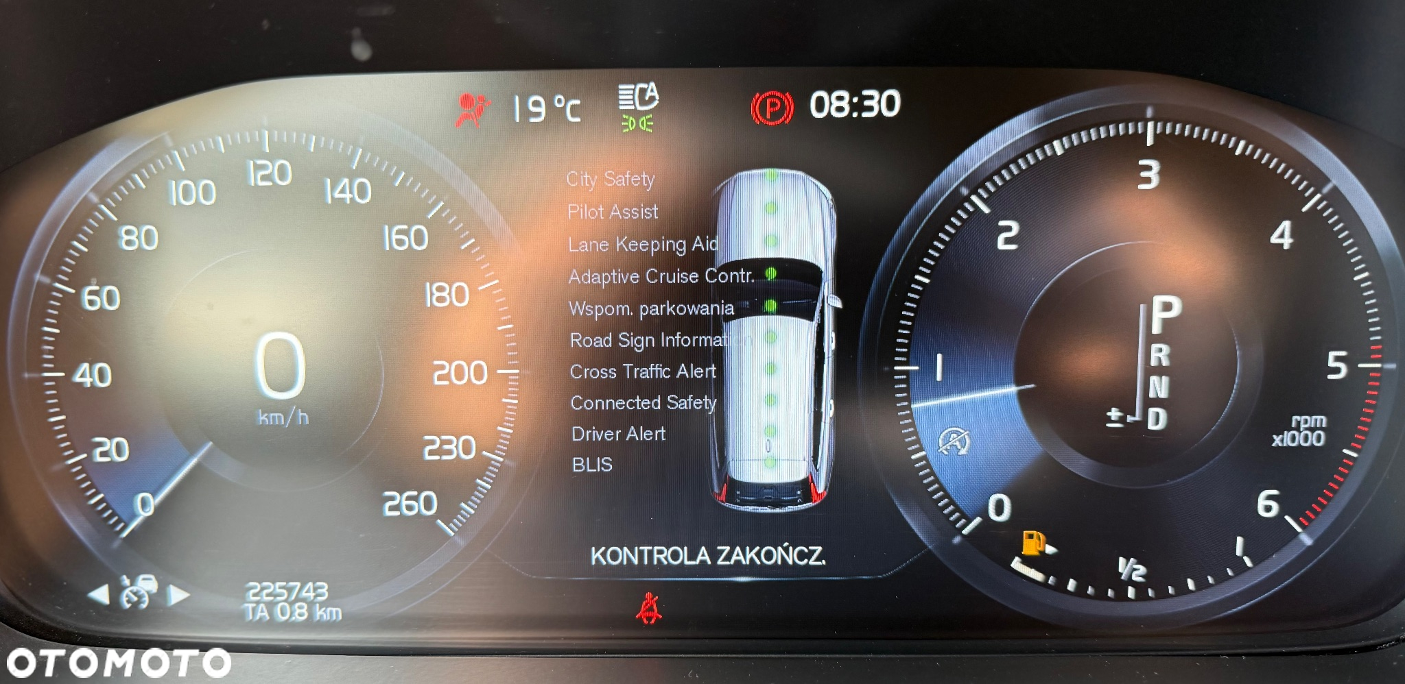 Volvo V90 Cross Country D4 AWD Geartronic Pro - 19
