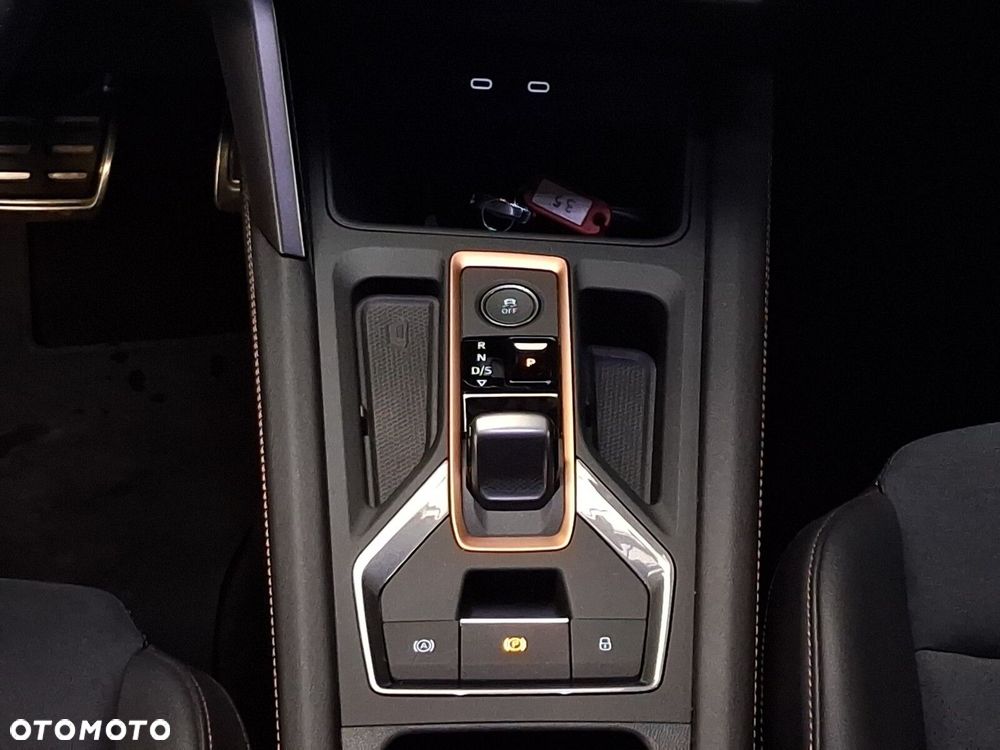 Cupra Formentor 1.5 eTSI mHEV DSG - 17