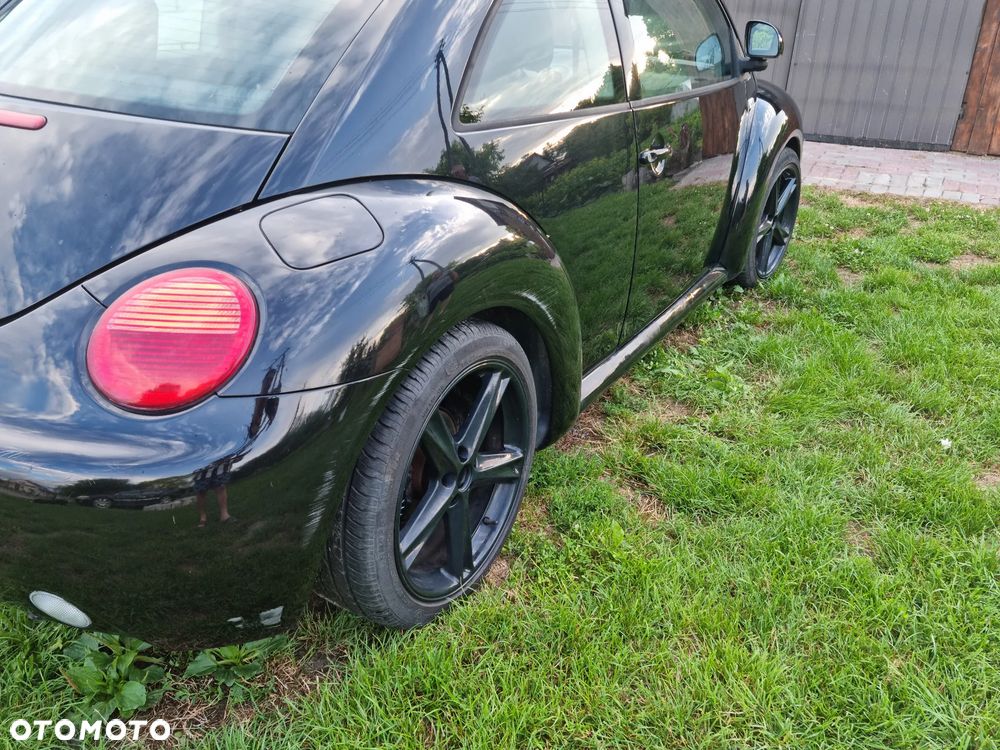 Volkswagen New Beetle - 5