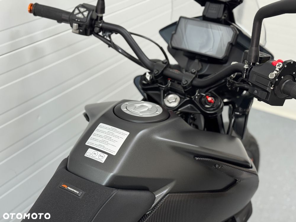 KTM Adventure - 11