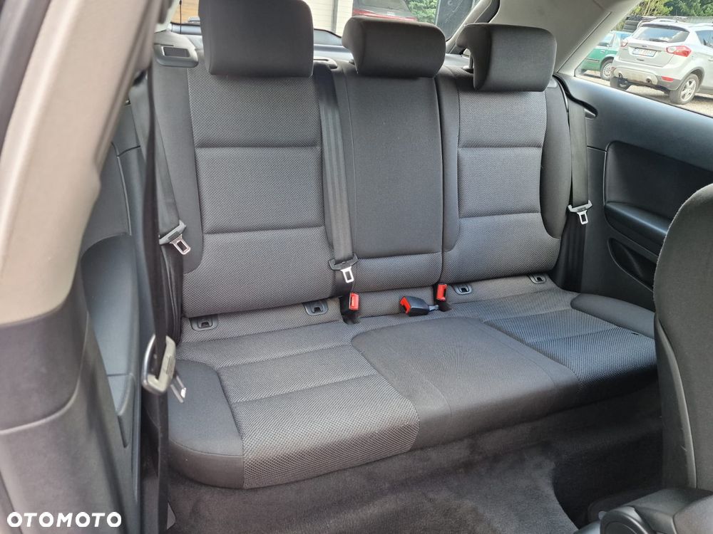 Audi A3 3-drzwiowe 1.6 TDI DPF Attraction - 16
