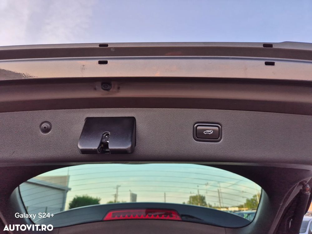 Hyundai Tucson 2.0 CRDI 4WD 6AT Premium+ - 15