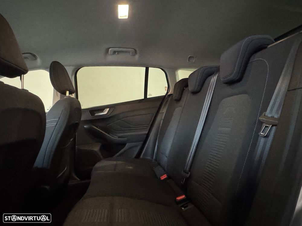 Ford Focus SW 1.5 EcoBlue S&S Aut. ACTIVE - 8