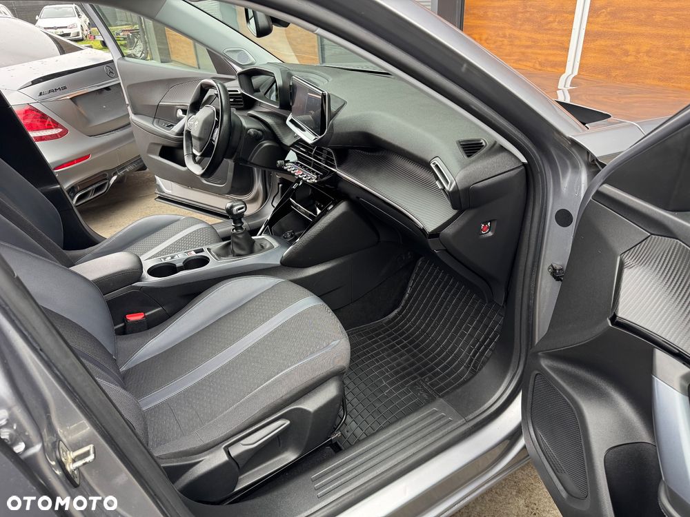 Peugeot 2008 PureTech 130 Allure Pack - 25