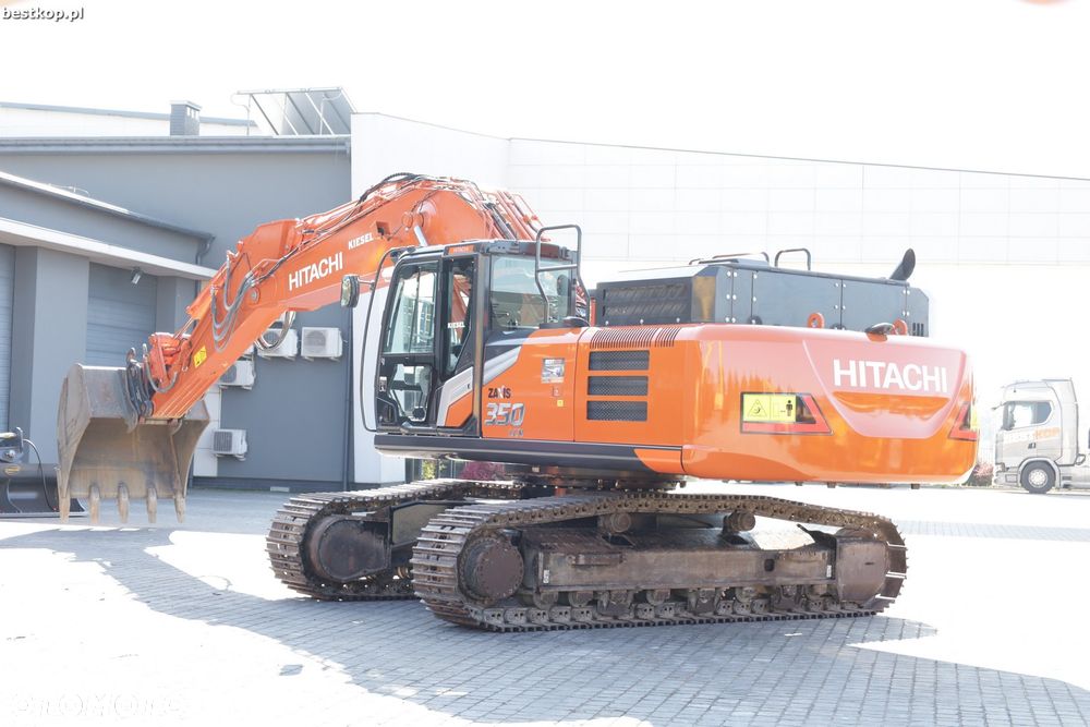 Hitachi ZX350LCN-7 - 36