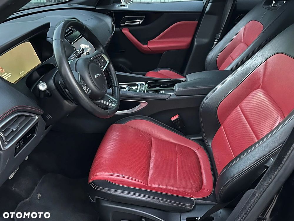 Jaguar F-Pace - 14