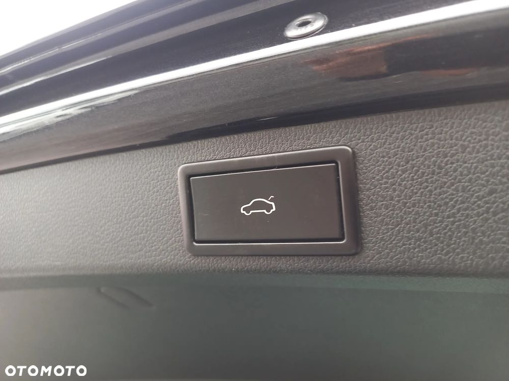 Skoda Octavia 2.0 TDI SCR RS DSG - 33