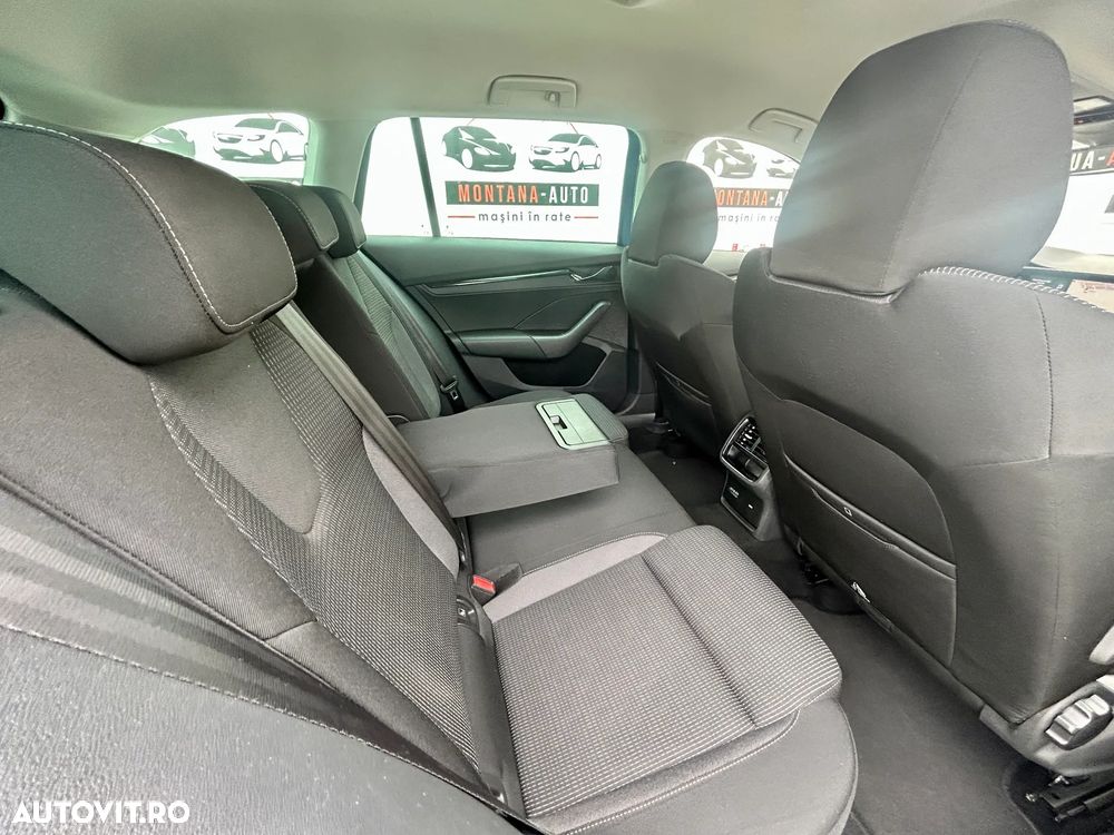 Skoda Octavia 2.0 TDI DSG Selection - 8
