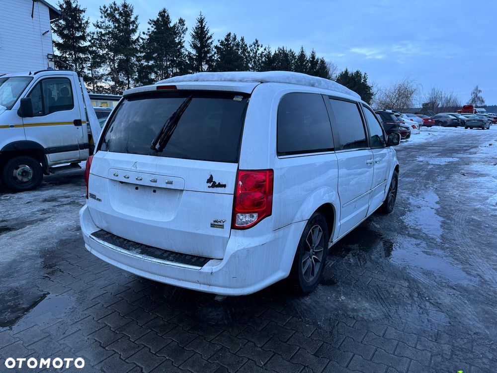 Dodge Grand Caravan 3.6 R/T - 4