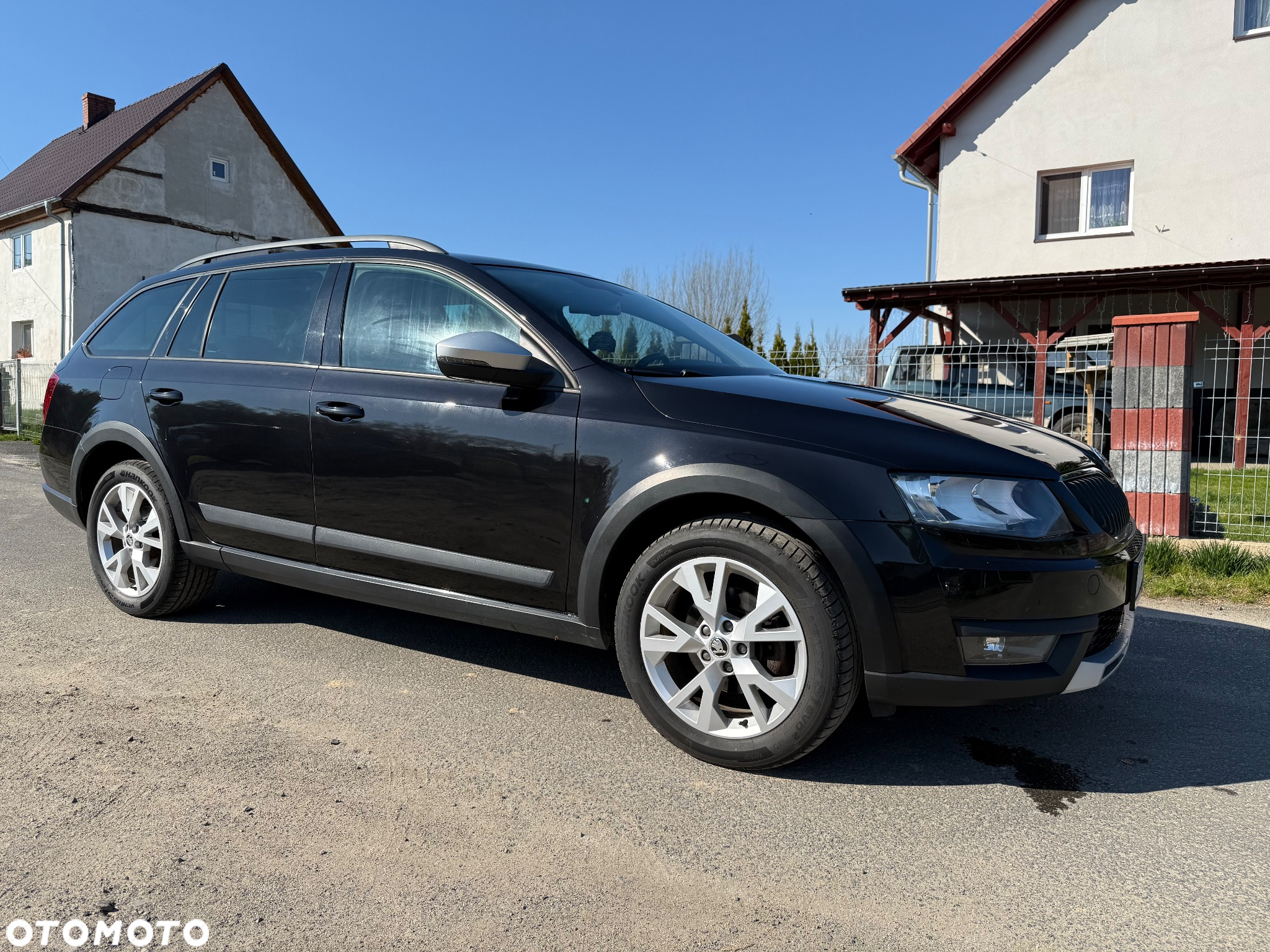 Skoda Octavia Combi 2.0 TDI 4x4 Scout - 2