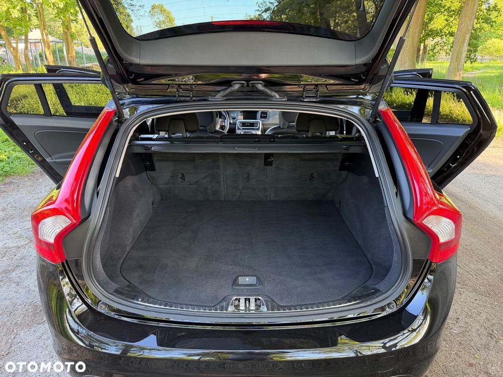 Volvo V60 D2 Drive-E Dynamic Edition (Momentum) - 37