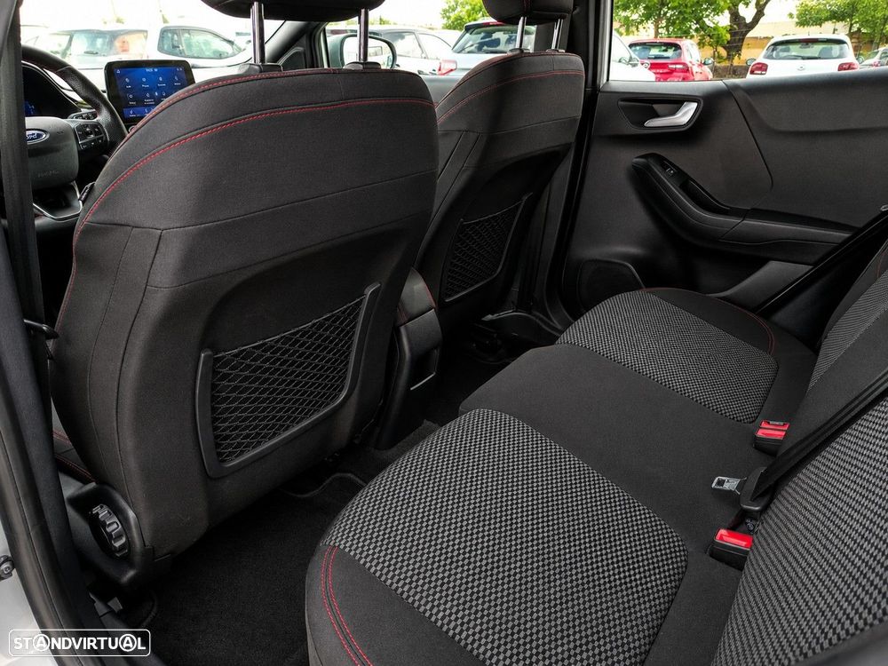 Ford Puma 1.0 EcoBoost MHEV ST-Line X Vivid Ruby Edition - 9