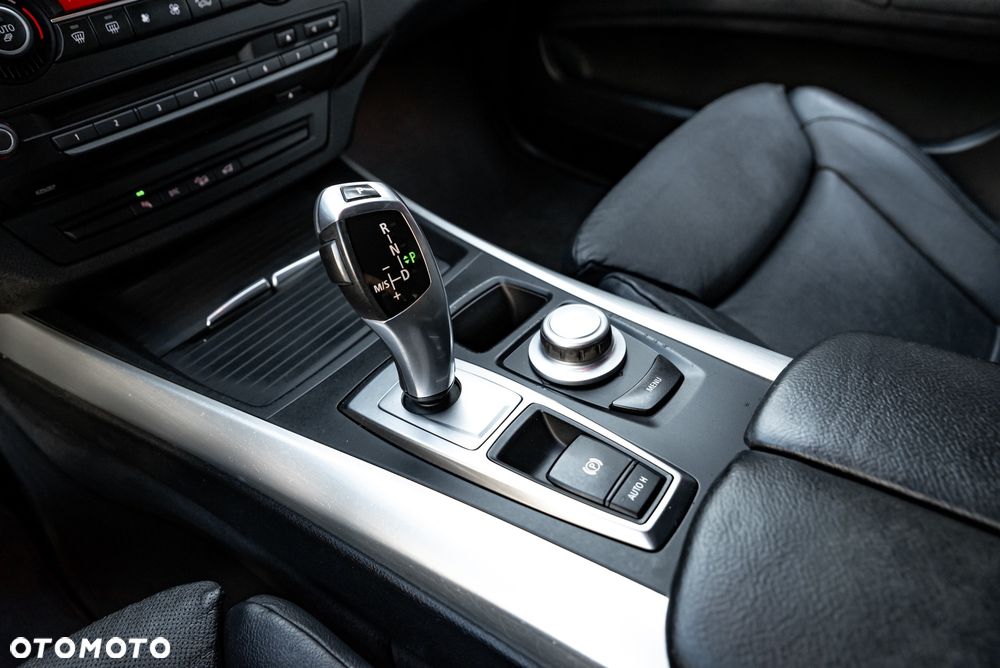 BMW X5 xDrive35d - 32