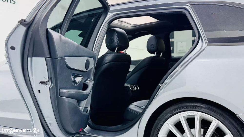 Mercedes-Benz C 300 h AMG Line - 46