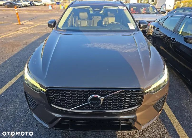 Volvo XC 60 B5 B AWD Ultimate Dark - 2