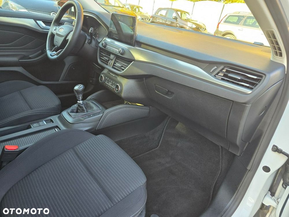 Ford Focus 1.0 EcoBoost STart-Stopp-System TITANIUM - 10