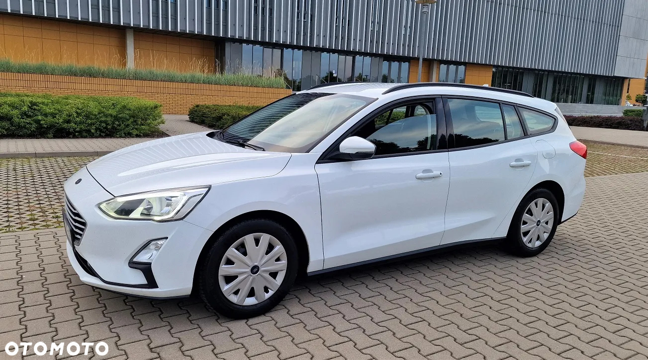 Ford Focus 1.0 EcoBoost Active Business - 4