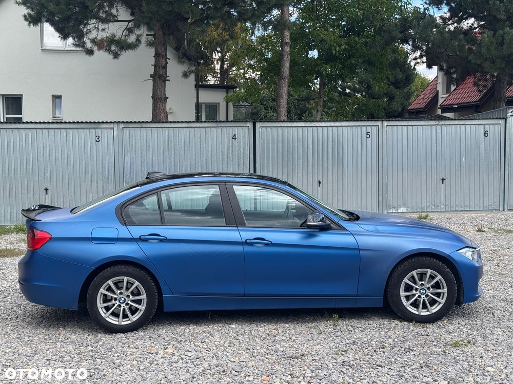 BMW Seria 3 316i - 7