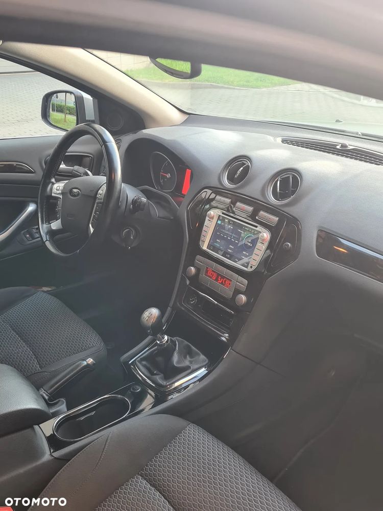 Ford Mondeo 2.0 TDCi Ghia - 7