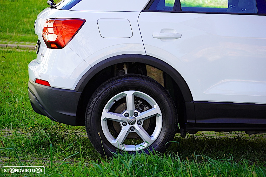 Audi Q2 30 TDI - 11
