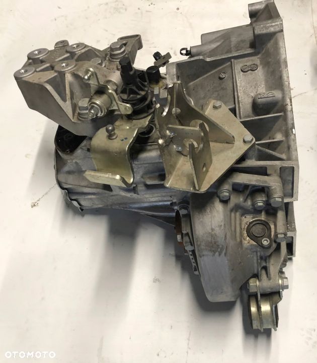 Skrzynia biegów 2.2 Opel Movano
