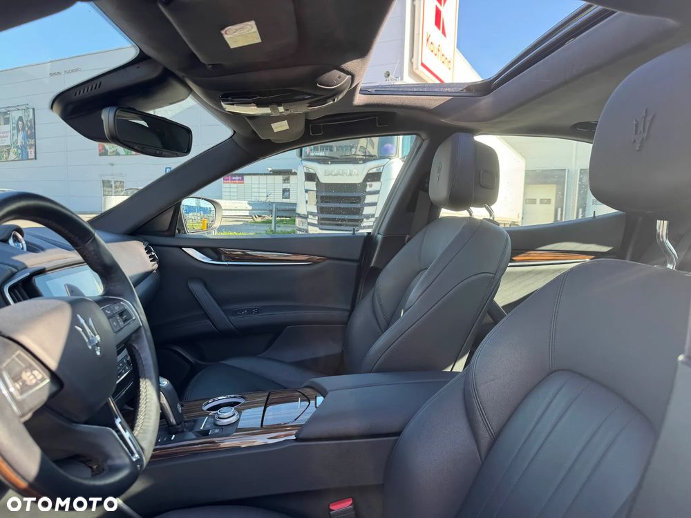 Maserati Ghibli S Q4 Granlusso - 13