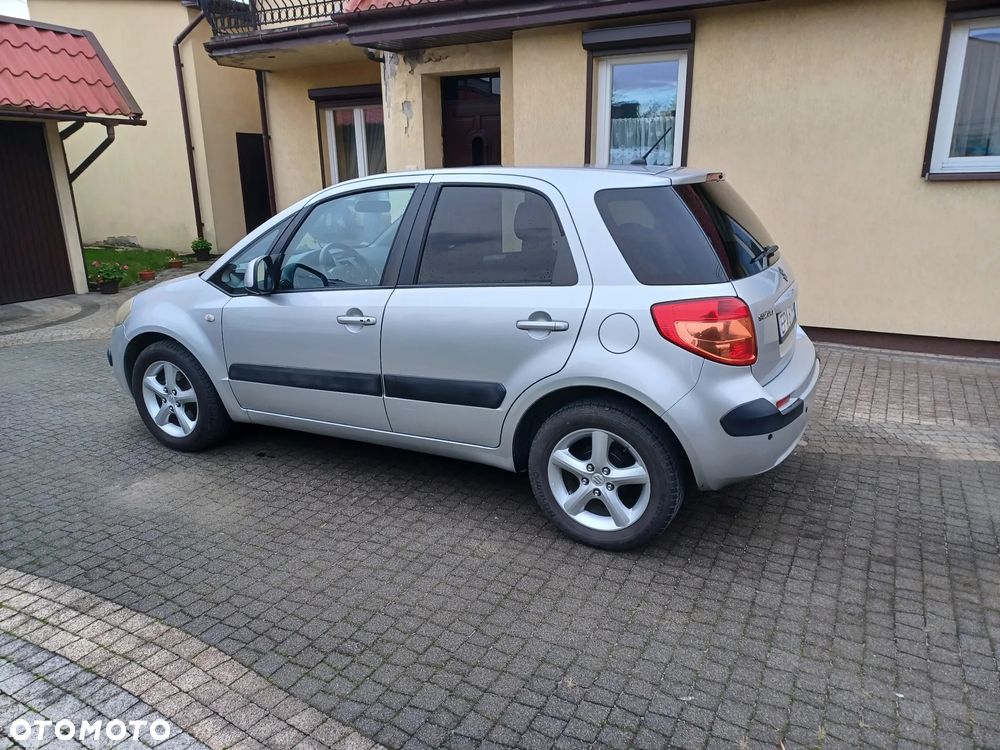 Suzuki SX4 1.6 GLX / Comfort - 6