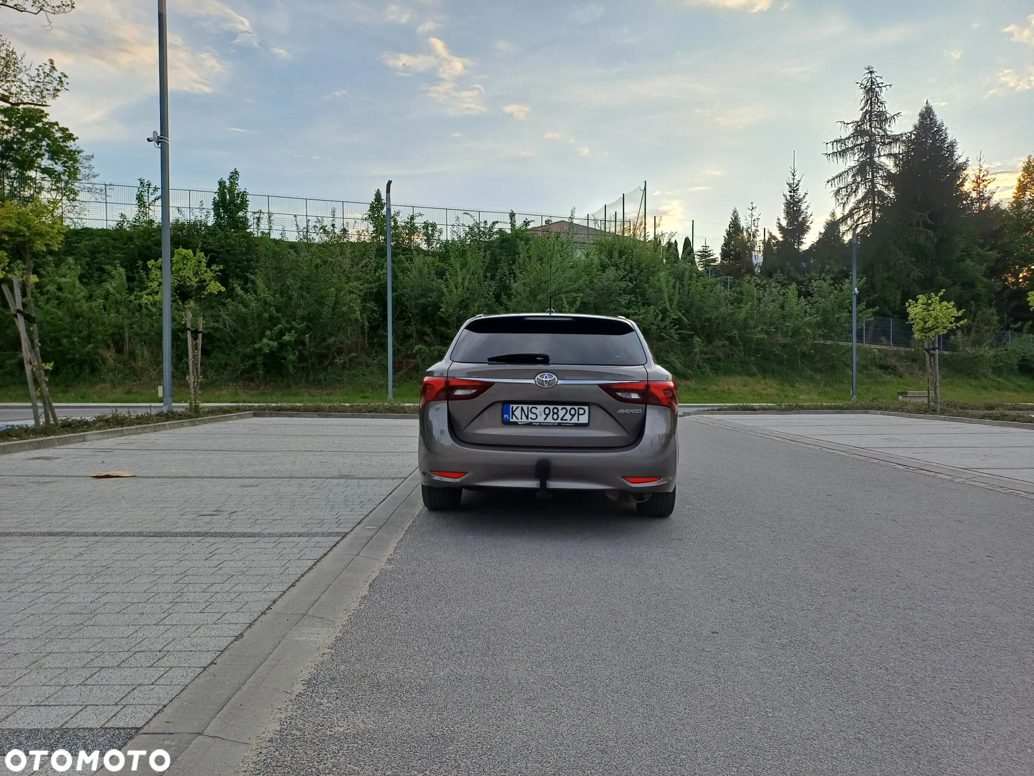 Toyota Avensis 1.8 Style MS - 7