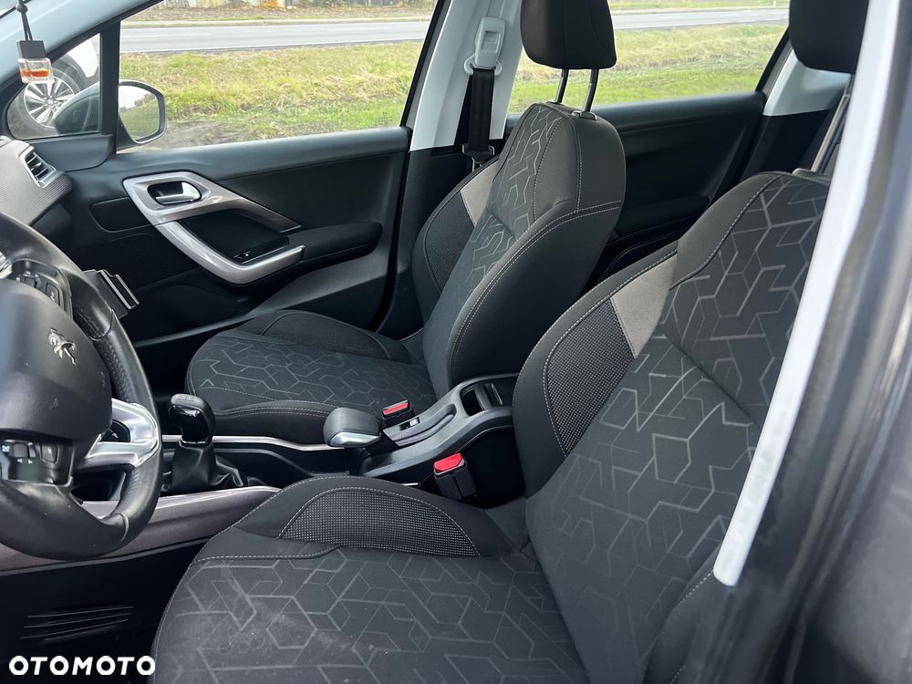 Peugeot 2008 - 14