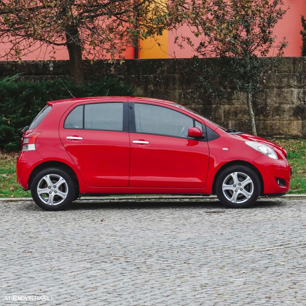 Toyota Yaris - 4