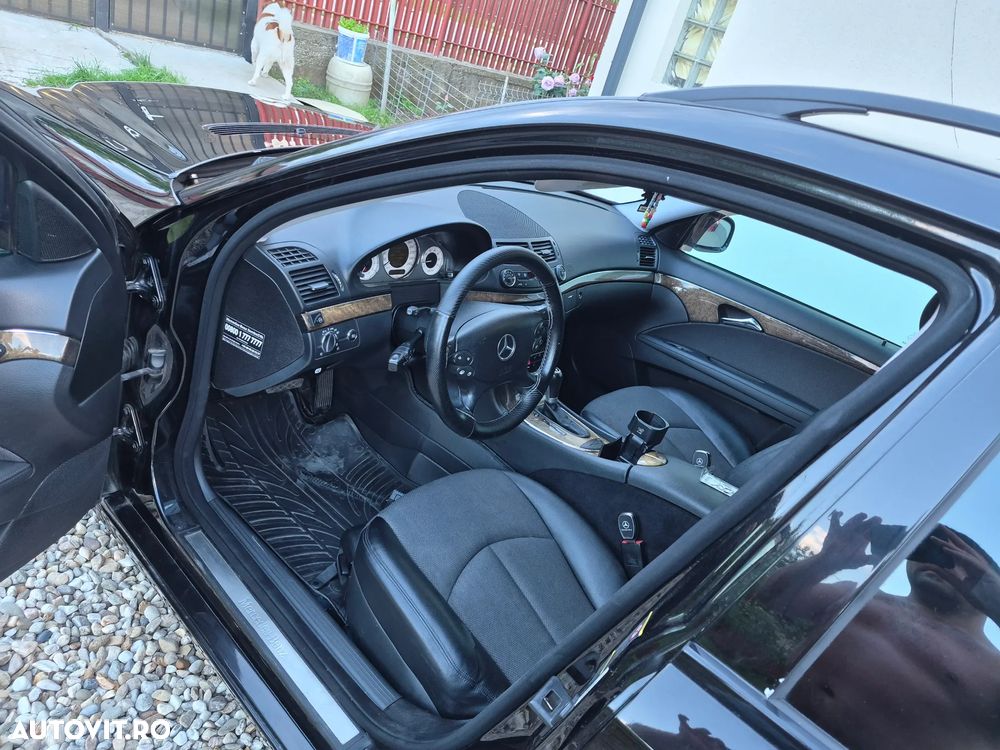Mercedes-Benz E - 12