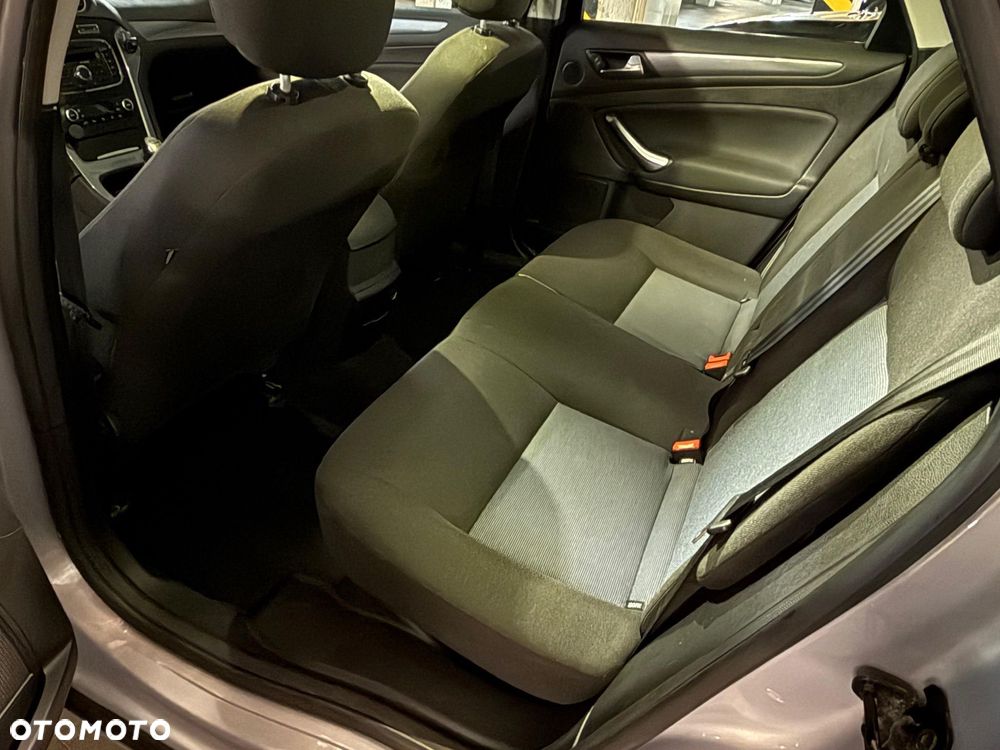 Ford Mondeo 1.6 TDCi Trend - 13