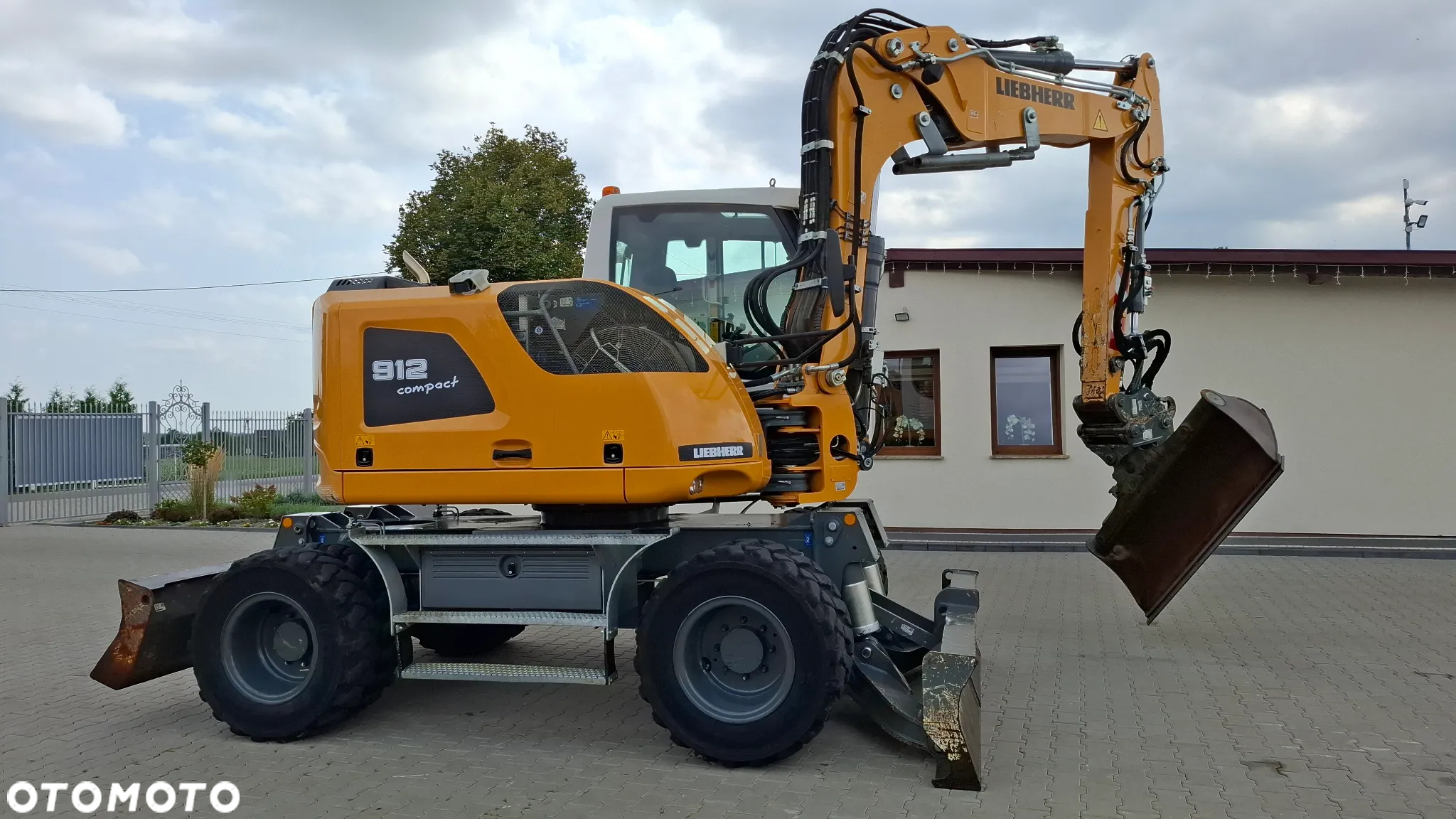 Liebherr A912 COMPACT Rok 2020 Jak Nowa - 16