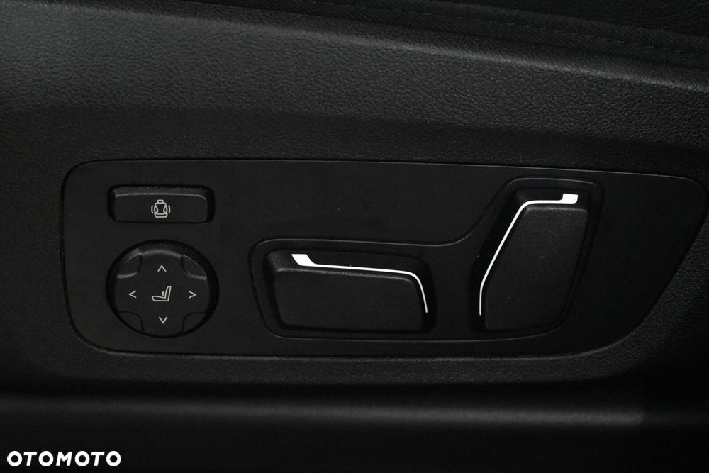 BMW X4 xM40d mHEV - 11