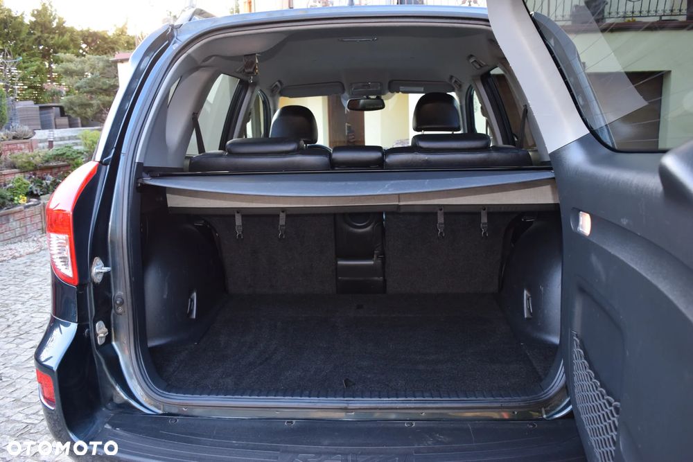 Toyota RAV4 2.2 D-CAT 4x4 Executive - 18