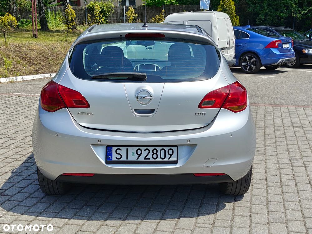 Opel Astra 1.7 CDTI Cosmo - 12