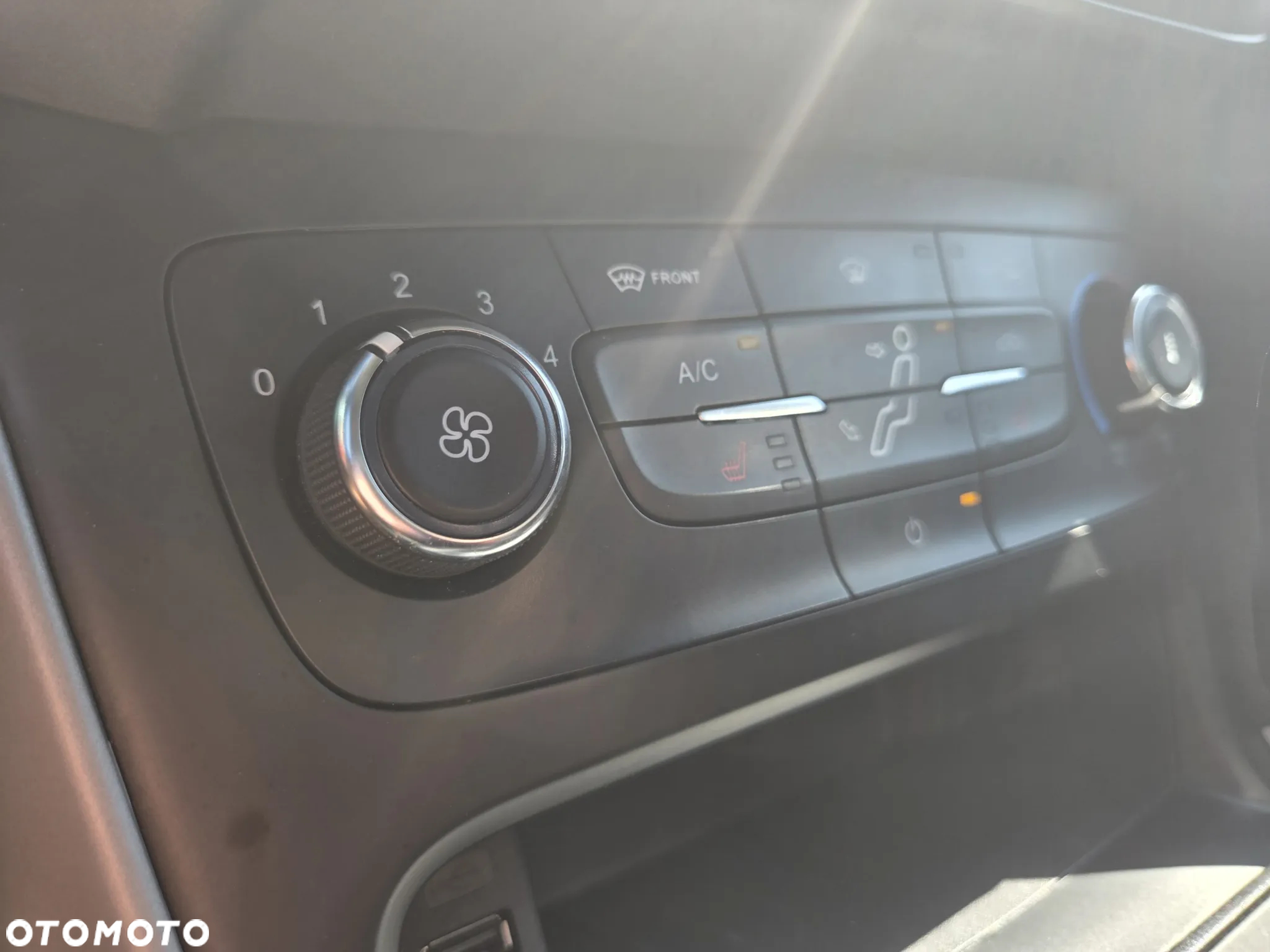 Ford Focus - 12
