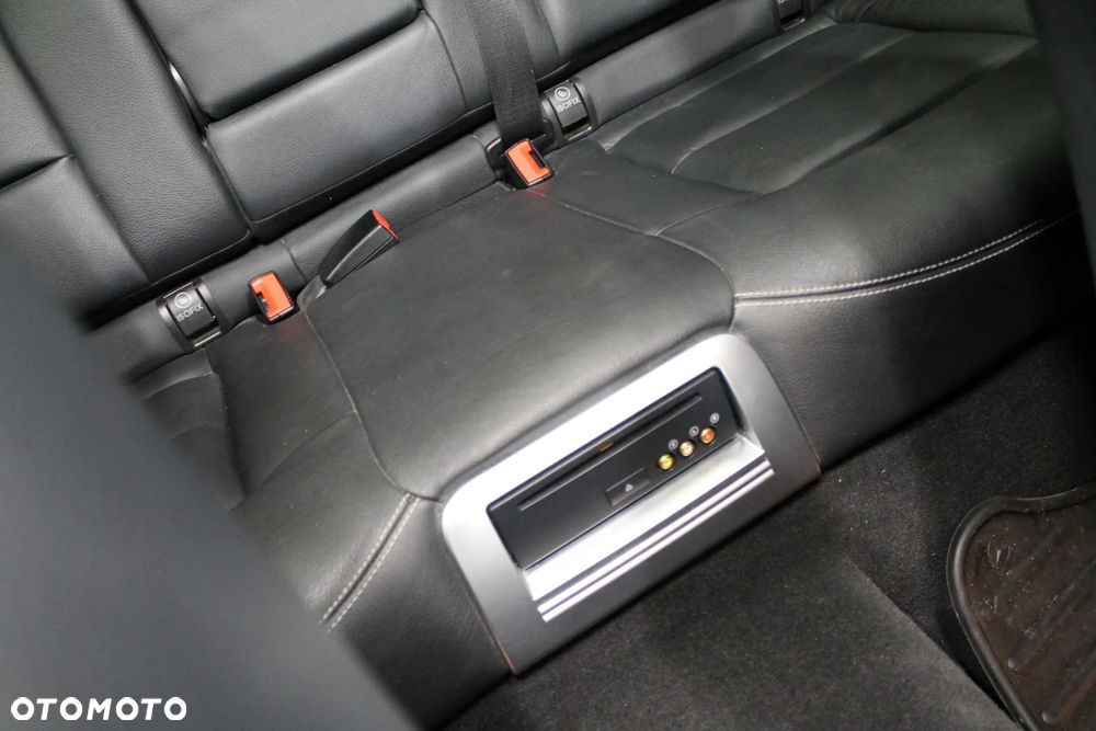 Mercedes-Benz Klasa E 300 BlueTEC 7G-TRONIC - 19