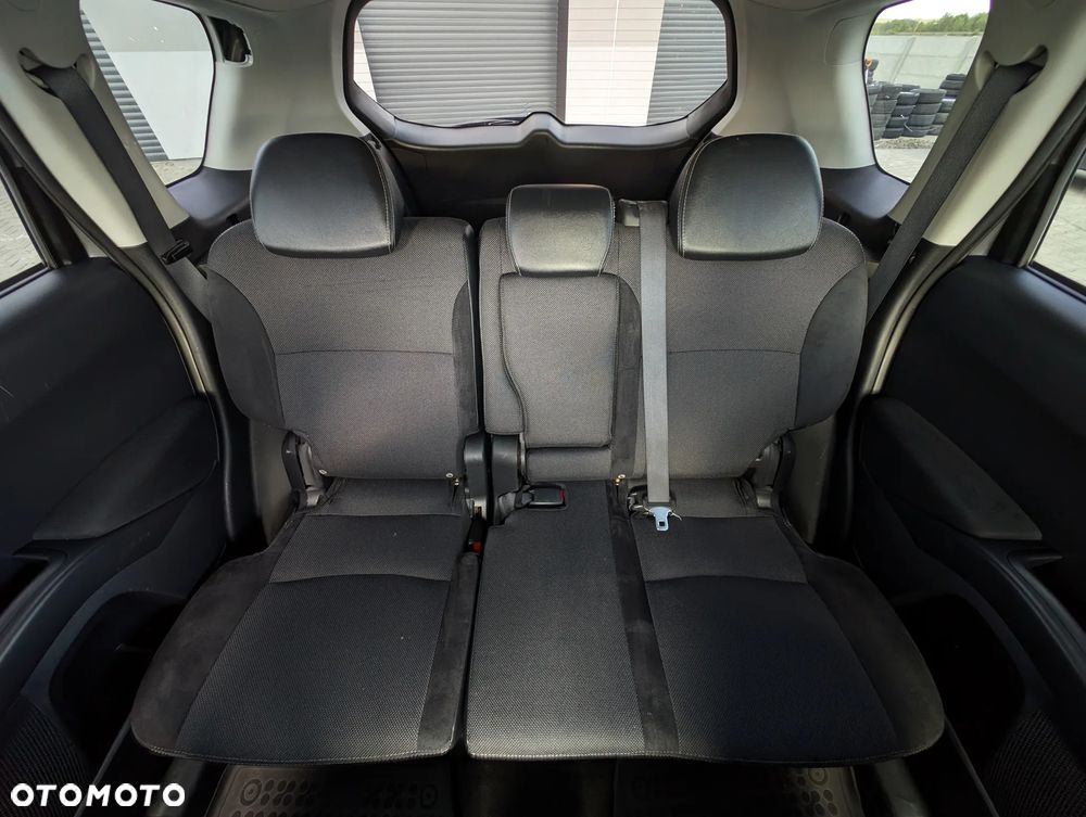 Peugeot 4007 HDI FAP 5-Sitzer Sport - 36
