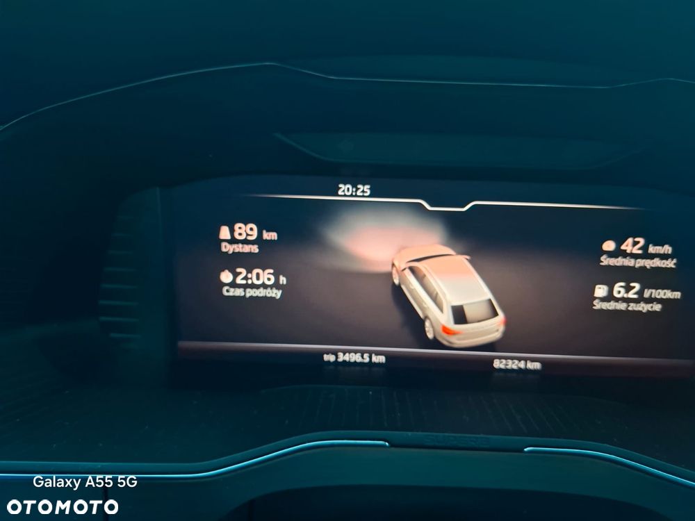 Skoda Superb 2.0 TDI DSG Premium Edition - 14
