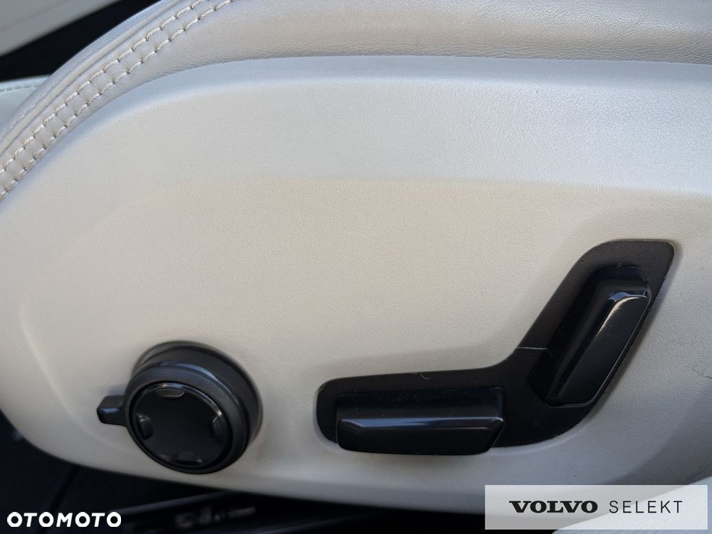 Volvo V60 Cross Country - 18