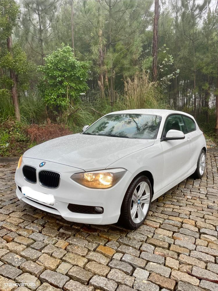 BMW 114 d Sport Line - 2