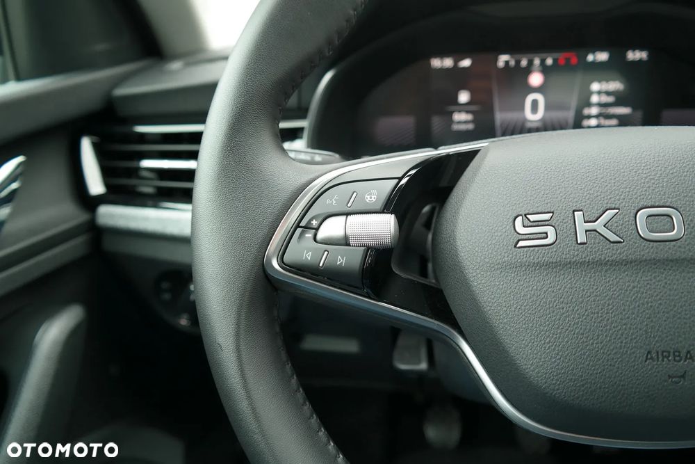 Skoda Kamiq 1.5 TSI Selection - 16