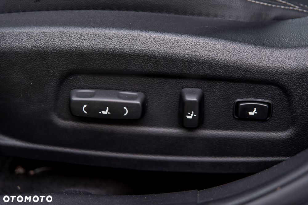 Kia Ceed 1.6 CRDi 136 ISG Platinum Edition - 25