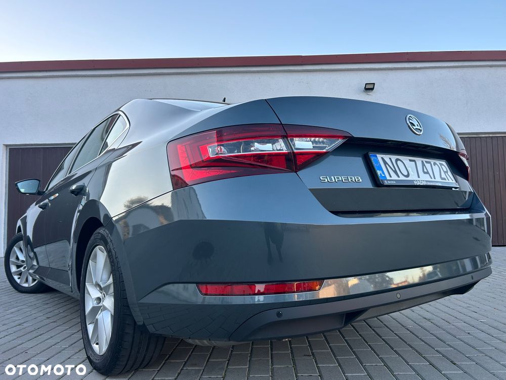 Skoda Superb 1.8 TSI Ambition DSG - 26