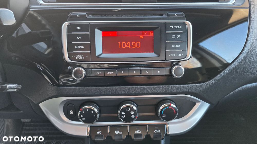 Kia Rio 1.4 crdi L - 9